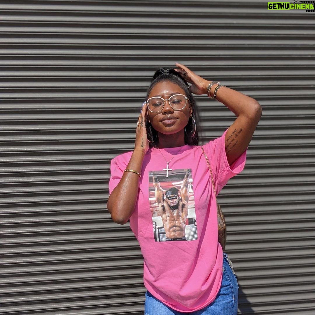 Zandra Cunningham Instagram - issa champ on my shirtš„