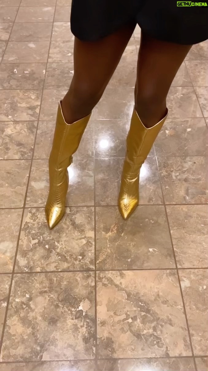 Most liked Instagram photo of Zandra Cunningham
