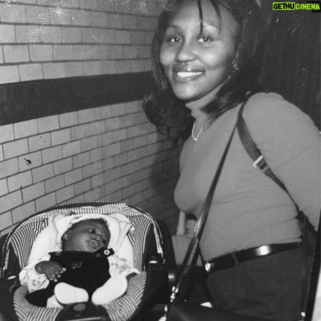 Zandra Cunningham Instagram - My phenomenal superwoman💖 S/o to all the amazing mothers, grandmas, aunts, sisters, and friends✨ we celebrate you❣️#happymothersday