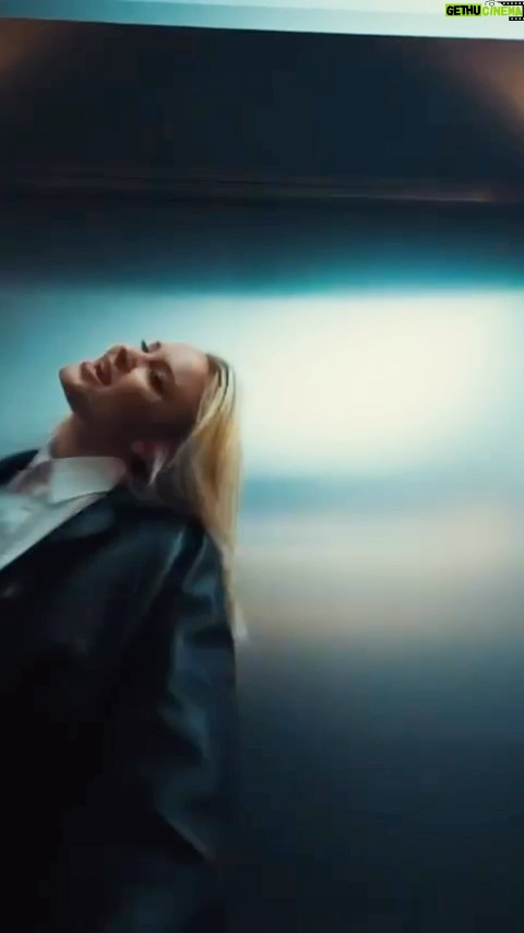 Zara Larsson Instagram - “Can’t Tame Her” Alt Cut is out now on @facebook! Have you seen it yet??? Go watch now now now