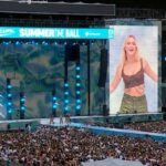 Zara Larsson Instagram - @capitalofficial summertime ball!!! It felt so good to be back. Summer is officially here! Global/shutter stock for swipe images