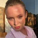 Zara Larsson Instagram – My face card never declines