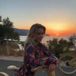 Zara Larsson Instagram – Summer 10/10 so far amarite?!?!?!?