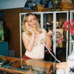 Zara Larsson Instagram - You love who you love 🤷🏼‍♀️ music video out now @vitunviivi