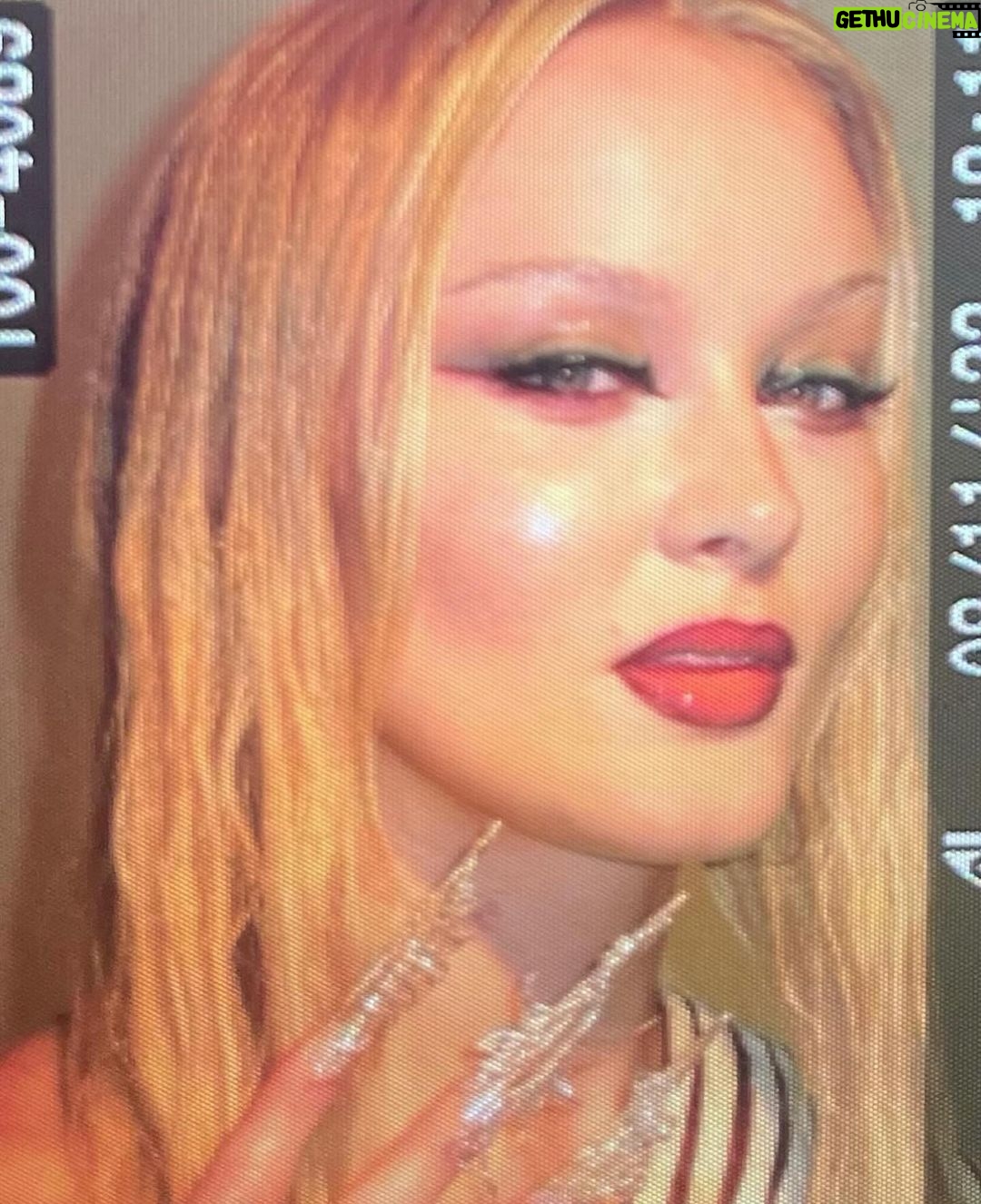 Zara Larsson Instagram - Venus 🐚🐚🐚🐚 @iggifly