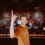 Zedd Instagram - EDMonton came through ♥️🇨🇦. Off to Chicago we go ✈️.