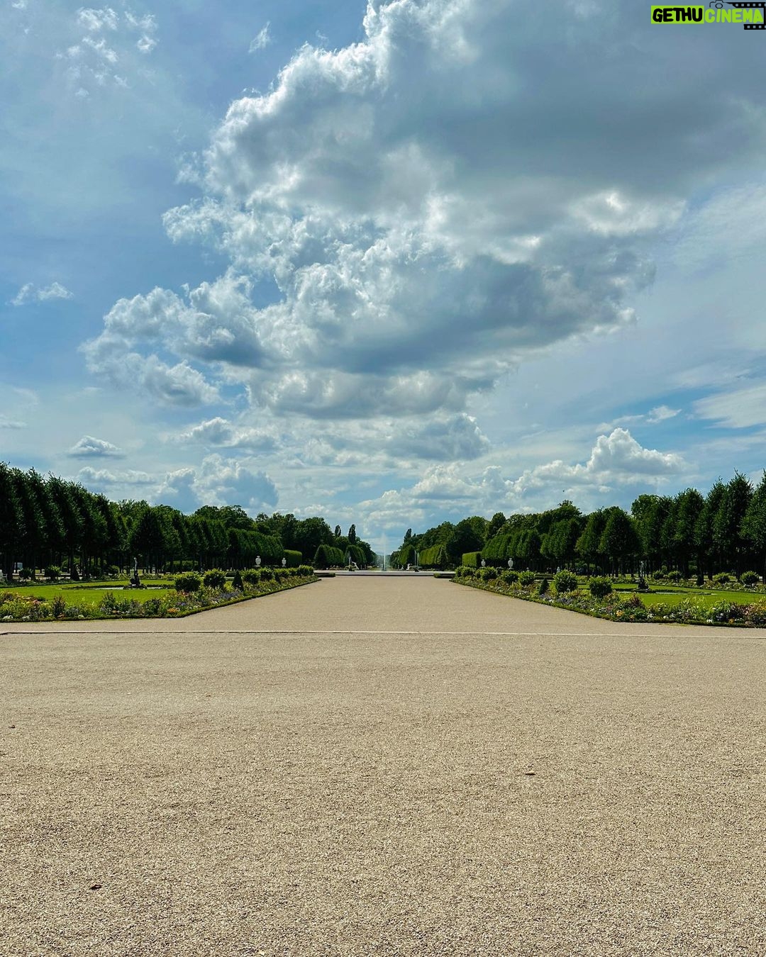 Zedd Instagram - spent a beautiful day in germany with my fam and snapped some pretty pictures that insta is gonna punish me for posting because my face isn’t front and center but yolo Schloss Schwetzingen