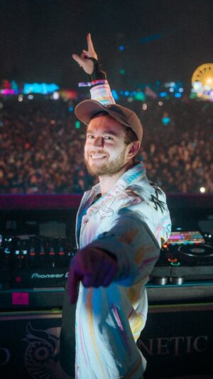 Zedd Instagram - ¡Bailando en el nombre del amor con @zedd! ✨♥️

#EDCMéxico