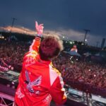 Zedd Instagram - Another absolutely INSANE crowd in Calgary last night 😍!!! Which one‘s your fav?? 1,2,3,4 or 5? 📹: @nickfarrar