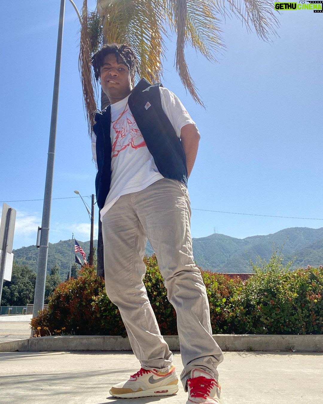 Zeno Robinson Instagram - won’t you come find me