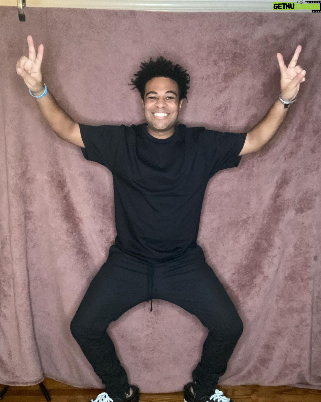 Zeno Robinson Instagram - I will never not take an opportunity to ice out a peace sign
