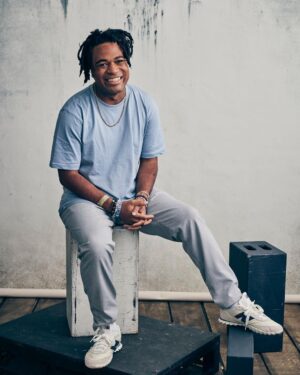 Zeno Robinson Instagram - I guess while I’m at it, I’ll add these from #SDCC2022 !!

Thank you so much @nickelodeon and @tvinsider 🙏🏾❤️