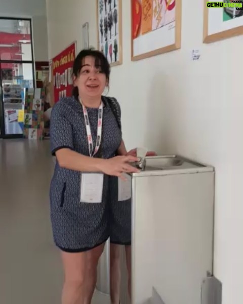 Zeynep Kankonde Instagram - Yakın geçmiş... Arkadan biri "boyu yetişmiyor ki" diyor... @emmamujinga2 Allah insana evladın hayırlısını versin di mi anneciğim... @tedadanakoleji