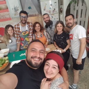 Zeynep Kankonde Instagram - Bu akşam pencerelerinizi açık tutun, kahkahalarınız duyulsun sokaklarda...
@foxturkiye 
@medyapimresmi 
@askmantikintikam