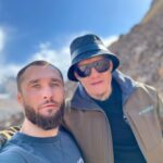 Zhalgas Zhumagulov Instagram - Жүйрік болсаң, шауып көр дегендей, таудағы жаттығулар өзгеше . Денсаулықты нығайтып ,жаттығулар белсенді өтуде. Shymbulak Mountain Resort
