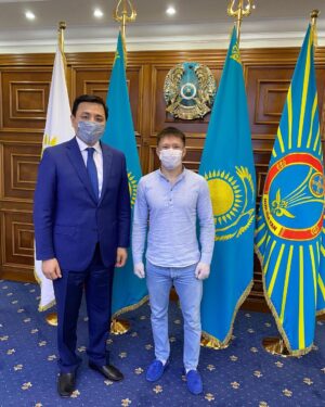 Zhalgas Zhumagulov Instagram - Нұр-Сұлтанда елорданың әкімі Алтай Сейдірұлымен кездесу өтті.
Сіздермен кездесіп, танысқаныма өте қуаныштымын. Мен осы маңызды мемлекеттік қызметте әкімге күш пен батылдық, халқымыз бен еліміздің игілігі жолындағы қызметінде үлкен табыстар тілеймін!

В Нур-Султане прошла встреча с акимом столицы Алтаем Сейдировичем.
Очень рад встрече и знакомству. Хотел пожелать акиму на этом важном государственном посту силы и мужества, больших успехов в деятельности на благо нашего народа и страны!