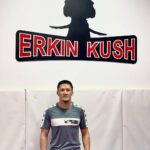 Zhalgas Zhumagulov Instagram - Алдағы жекпе-жекке негізгі дайындықты өз қаламда @erkinkush_mma клубымда @aibekshokputov ағайдың жетекшілігімен өткіздім. Енді акклиматизациядан өту және дайындықтың соңғы қадамдарын жасау үшін АҚШ-қа жол тарттық. Основную подготовку к предстоящему поединку провёл у себя в городе, и в своём клубе @erkinkush_mma под руководством @aibekshokputov Дальше двигаем в USA, чтобы пройти акклиматизацию и проделать последние штрихи по подготовке.