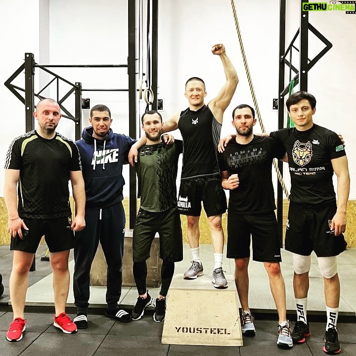 Zhalgas Zhumagulov Instagram - Тренировки, тренировки и ещё раз тренировки! Команда мощь 💪🏽 Kazahstan,Aktobe