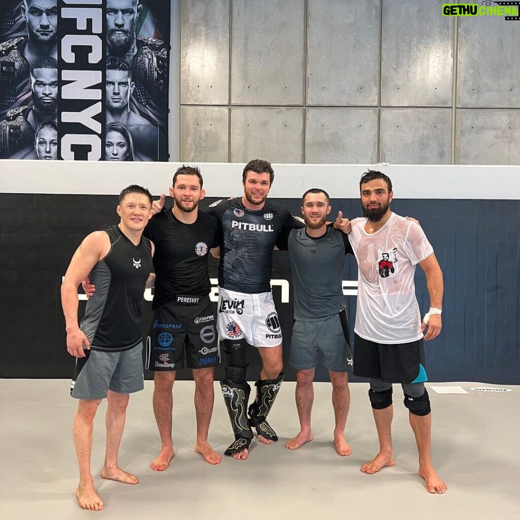 Zhalgas Zhumagulov Instagram - Today we did great sparring with pro fighters💪 I wish to all fighters good luck in future fight✊ Miami, Florida
