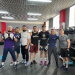 Zhalgas Zhumagulov Instagram - Бүгін әдеттегідей жаттықтық бірақ күнделікті еңбек өз жемісін береді. Бүгін Америкаға аттанар алдындағы соңғы жаттығуларымыз. Өз еңбектерін аямай қолдау көрсеткен бапкерлеріммен бауырларыма алғысымды айтамын ! @coach_abdullahkaz @pirnazarov_coach @parrumpaatt күт бізді! Сегодня отпахали, как обычно, но именно ежедневный труд даёт свои плоды. Это была последняя тренировка перед отъездом в Америку. Благодарю своих тренеров и братьев за поддержку и труд, который вкладывают в нас. Рахмет @coach_abdullahkaz @pirnazarov_coach @parrumpaatt жди нас ! @bukaboxing_kz @bukaboxing @life_style_fitness