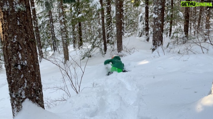 Meng'er Zhang - 31K Likes - So much fun! So much snow! Happy holiday everyone!