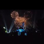 Zhang Meng’er Instagram – We kids!
#disneyland #marvel