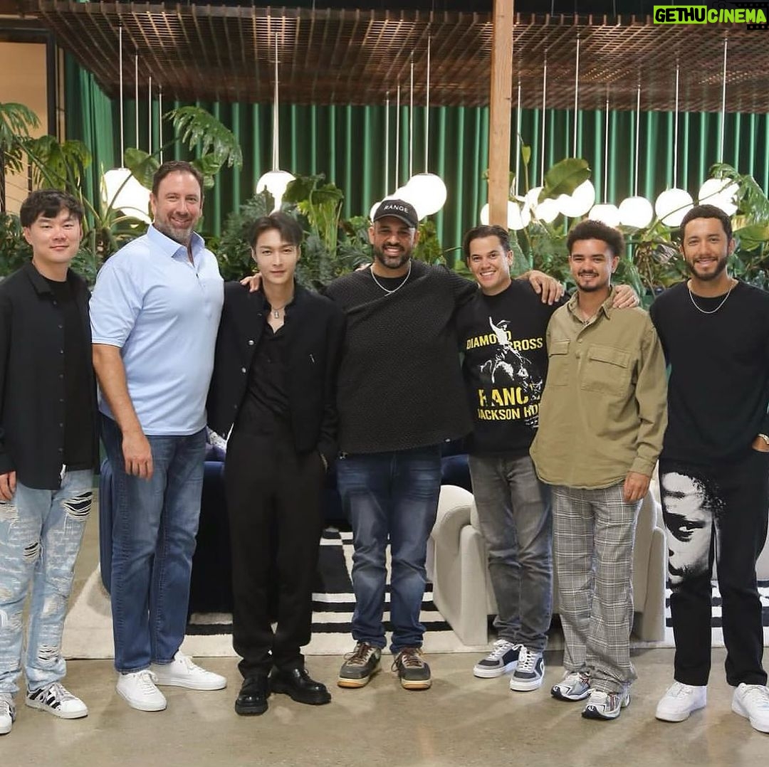 Zhang Yixing Instagram - Thank you @RangeMp and Thank you @Variety. I’m very excited for this new journey.