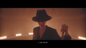 Zhang Yixing Instagram - I AM BACK 🚢