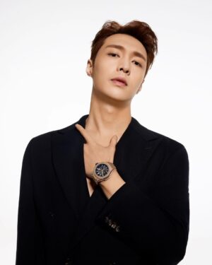 Zhang Yixing Instagram - & @layzhang, new Hublot Ambassador, are joining forces to push the boundaries of the Art of Fusion. Together, we will broaden our vision and expand the creativity of our respective fields. #Hublot #HublotAmbassador