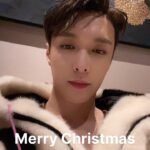 Zhang Yixing Instagram - Merry Christmas^_^ 圣诞快乐🎅