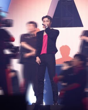 Zhang Yixing Instagram - 《亢龙有悔》#rapofchina #performance