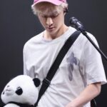 Zhang Yixing Instagram - It’s my honor to perform with a panda, China‘s national treasure. 🐼