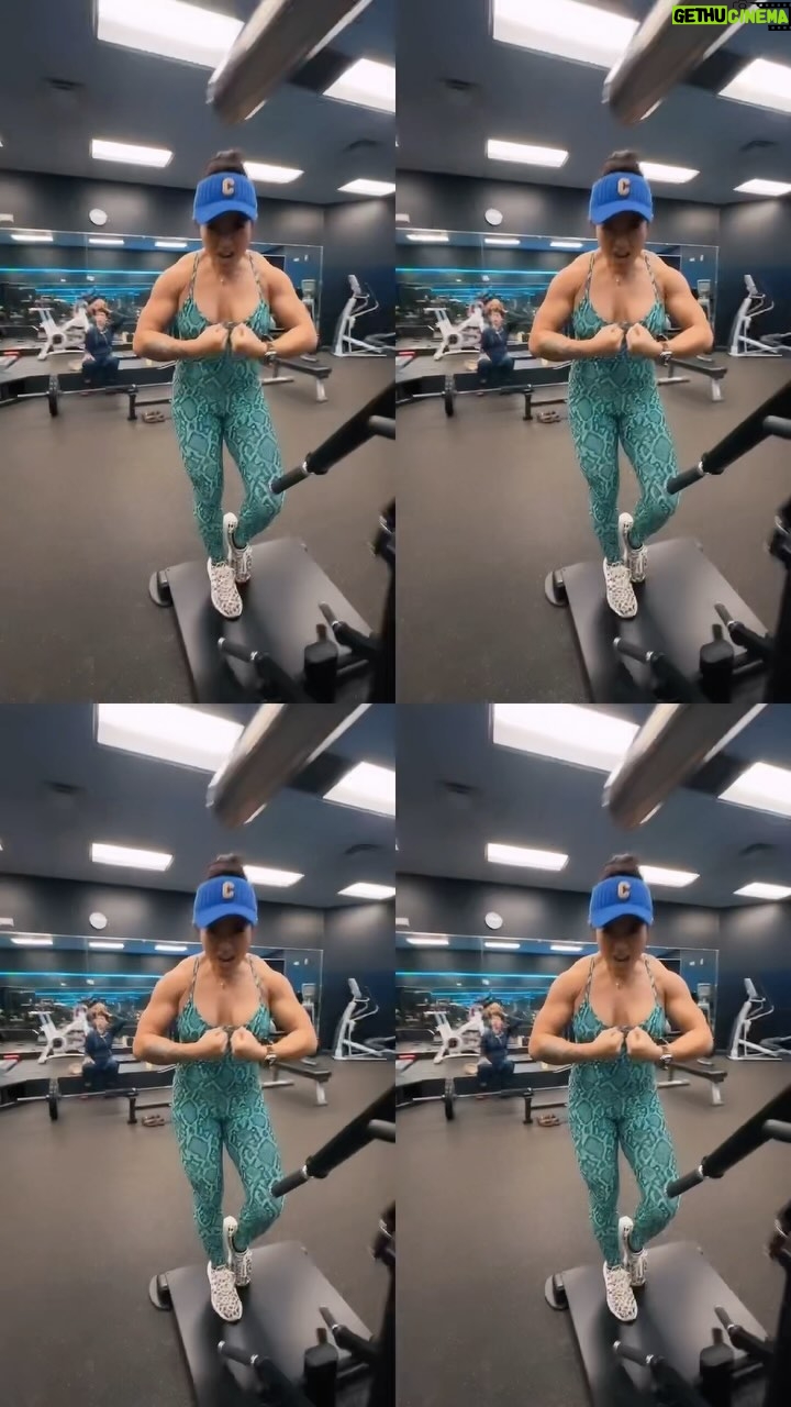 Zhao Xia Instagram - New Year’s goal, get better every single day,be positive ,let go the negative things, 2024 gonna be a great year, let’s go Xia.⚔️😈⚔️ . . . . . . . #2024 #goal #believeinyourself #workhard