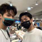 Zhen Hao Li Instagram - 今日輪胎CP報到🫡 下班巧遇眼鏡章😍 #AboutYouth #默默的我不默默的我們 #蝦皮 #meee #streaming #universitylife