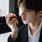 Zhen Hao Li Instagram - I luv apples. What about you? Photo by : @0503_yu #universitylife #portraitphotography #suitstyle #myhomevibe #boystyle #政大