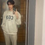 Zhen Hao Li Instagram - Don’t worry I’ve already got my hair done… #winteroutfit #winter #meee #universitylife #ootdshare #homesweethome Tainan