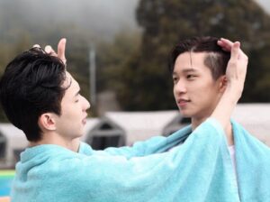 Zhen Hao Li Instagram - Those great camping moments with @0809ww 

#AboutYouth #camping #universitylife #ootdshare #meee