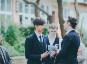 Zhen Hao Li Instagram - 為大家獻上 學生時期的葉廣與他的快樂小夥伴們🤩
I present u student yeguang & and his buddies ~

#meee #universitylife #highschool #uniformes #aboutyouth #默默的我不默默的我們