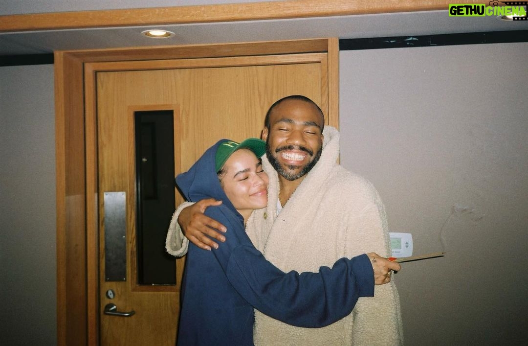 Zoë Kravitz - 670.6K Likes - ♥️ @donaldglover ♥️