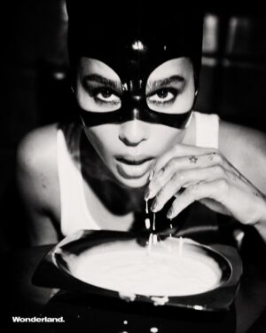 Zoë Kravitz Instagram - (@thebatman is out.)