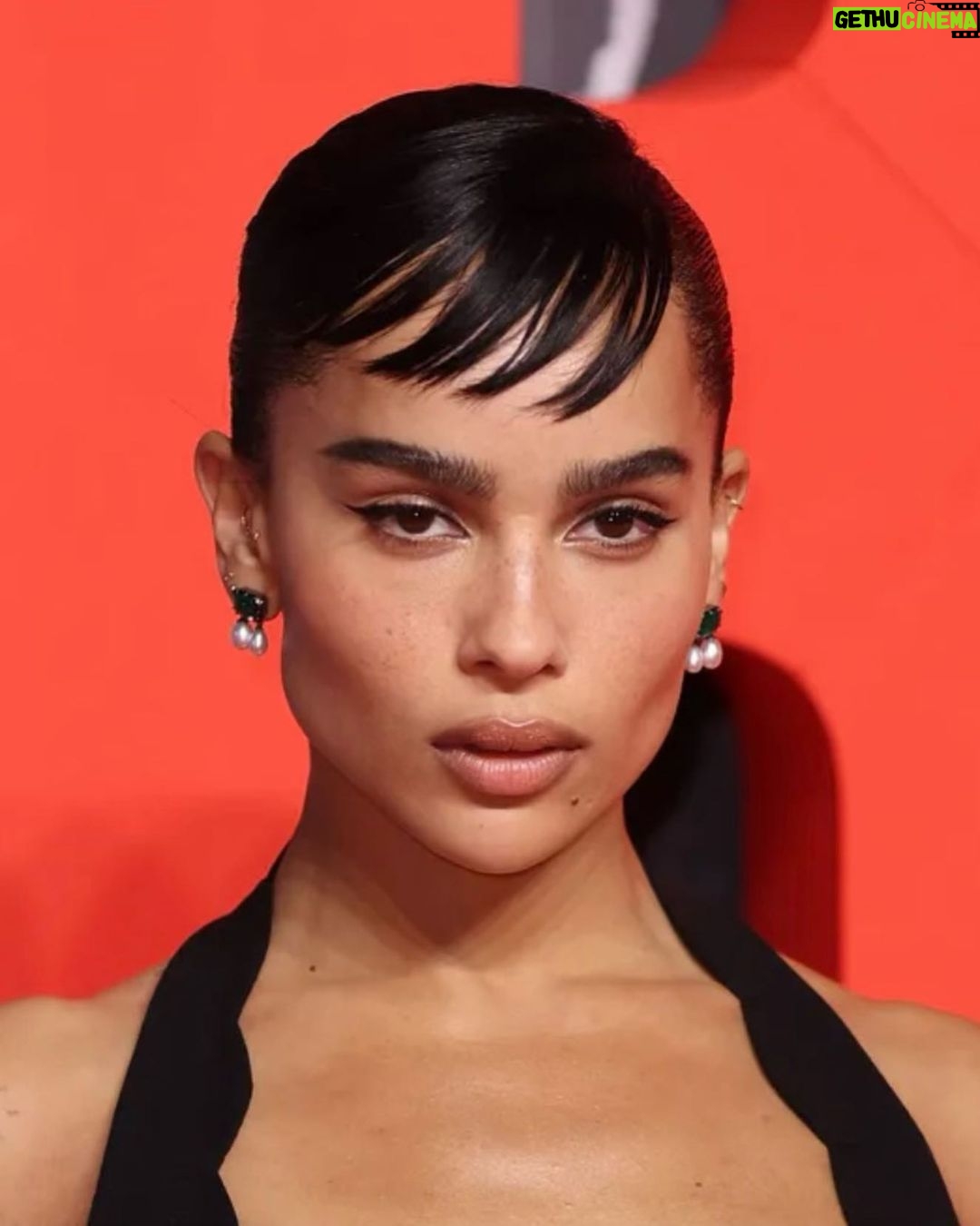 Zoë Kravitz - 1.2 Million Likes - 🦇 London 🦇