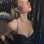 Zoe Colletti Instagram - ✨🤍go easy on me 🤍✨ Ceasars Palace Collosium