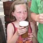 Zoe Colletti Instagram - 21…can you do something for me? 💅🏻🥂 Birthday Girl