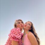 Zoe Colletti Instagram - 🪩💗✨pretty in pink ✨💗🪩