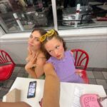 Zoe Colletti Instagram - Can we get the bill? 💗💜💚 In N Out