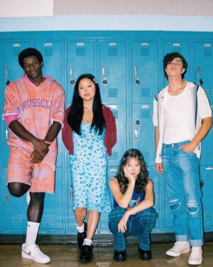Zoe Colletti Instagram - Boo Bitch is streaming NOW on @Netflix 🤍👏🏻 

Go watch it! 

Why’re you still here? 

GO GO GO 🤍

📸: @miglovin