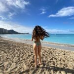 Zoe Colletti Instagram - Do you wanna play mermaids? 🌴🌴 Honolulu, Hawaii
