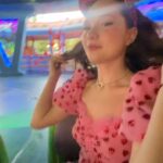 Zoe Colletti Instagram - 🤍❤️🤍❤️ Amazing dress by @dersonnenpilz thank youuuu🥰🥰🥰 Disney's Hollywood Studios