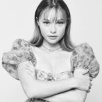 Zoe Colletti Instagram - @austinnelsonphoto is literally made of magic, thank you and @1carolchoi for making me feel like a model for a day! You guys are amazing ✨🥰 Los Angeles, California