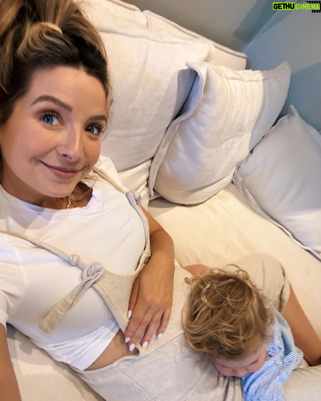 Zoe Sugg Instagram - August moments ✨ I fell a little off the bandwagon of sharing snaps here throughout August as we were filming everyday over on YouTube (there’s a highlight on my profile if you want to catch up with any of these days) 1. Fruit picking with the family (which is much harder to do with a toddler than I anticipated, keeping any berries we managed to find in the carton was near impossible 🫣) 2. Ottie wearing it as a hat because putting berries in it was clearly not what it’s main purpose was… 🤣 3. Tractor ride around the fields 4. Nanny @traceysugg birthday and the cake we baked (Ottie still talks about the fact we made this together which is too cute) 5. A night away just the two of us to @beaverbrook which was just what we needed 🥰 6. The breakfast of my absolute dreams. That bacon is just 👌 7. The most beautiful bath (went into proper stealth mode getting in and out so as not to flash unsuspecting guests walking past below)🫣 8. Bump cuddles! Ottie has become super cuddly recently and I’m loving it. 9. A little outfit of the day that Mark snapped of me 10. Otties first princess dress that she was absolutely besotted with!